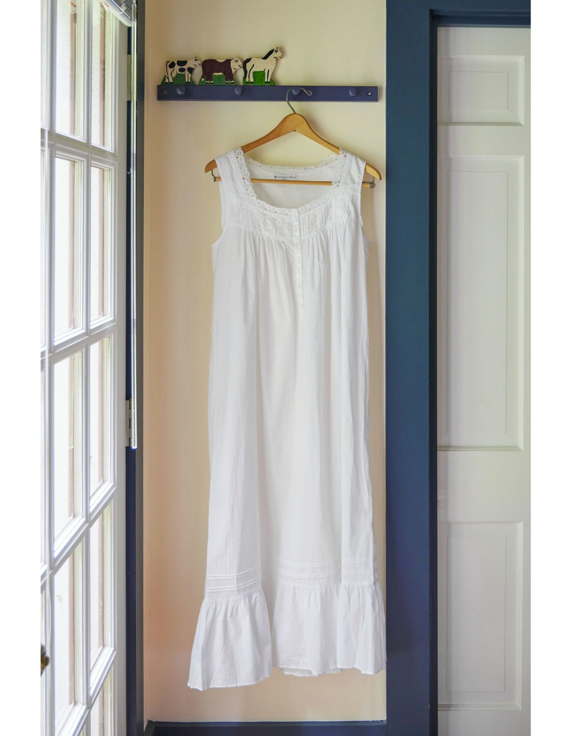 Ballet Sleeveless Nightgown – The Six Bells